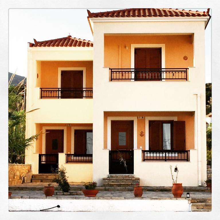 Anemos Apartments Marathókampos Exterior photo
